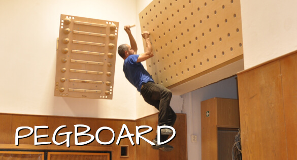 PegBoard - posilování zádových,deltových svalů,bicepsů,CORE